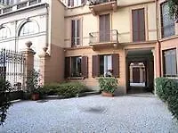 Temporary House - Via Della Moscova Apartment